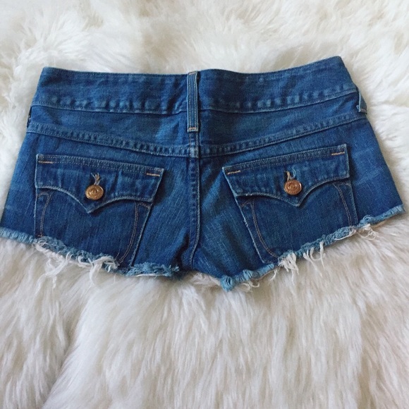 True Religion Blue Short Jean - Picture 3 of 4